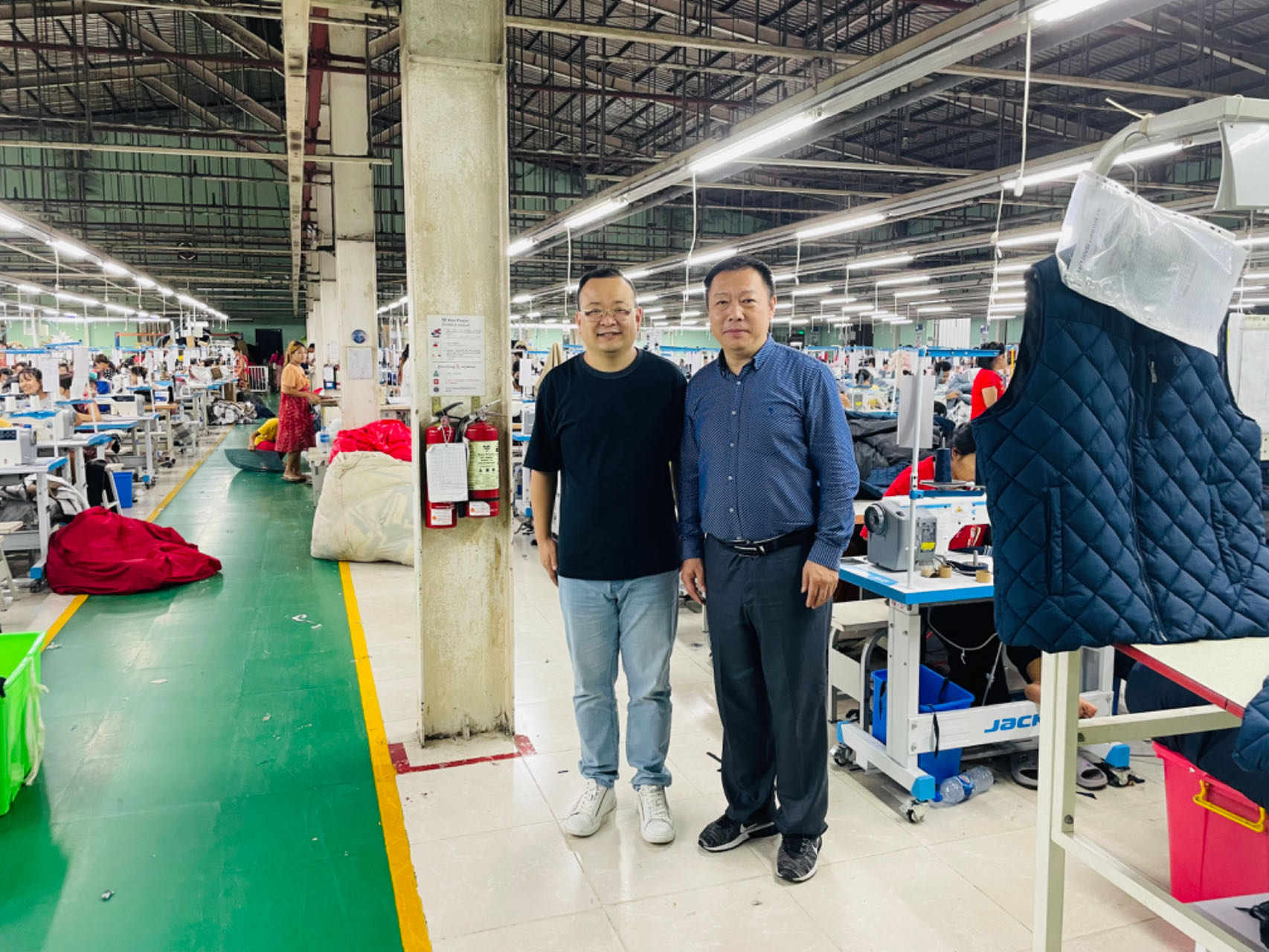 “光耀先鋒”有我接力-奮進奔跑中的聯橋黨員專題報道(1)