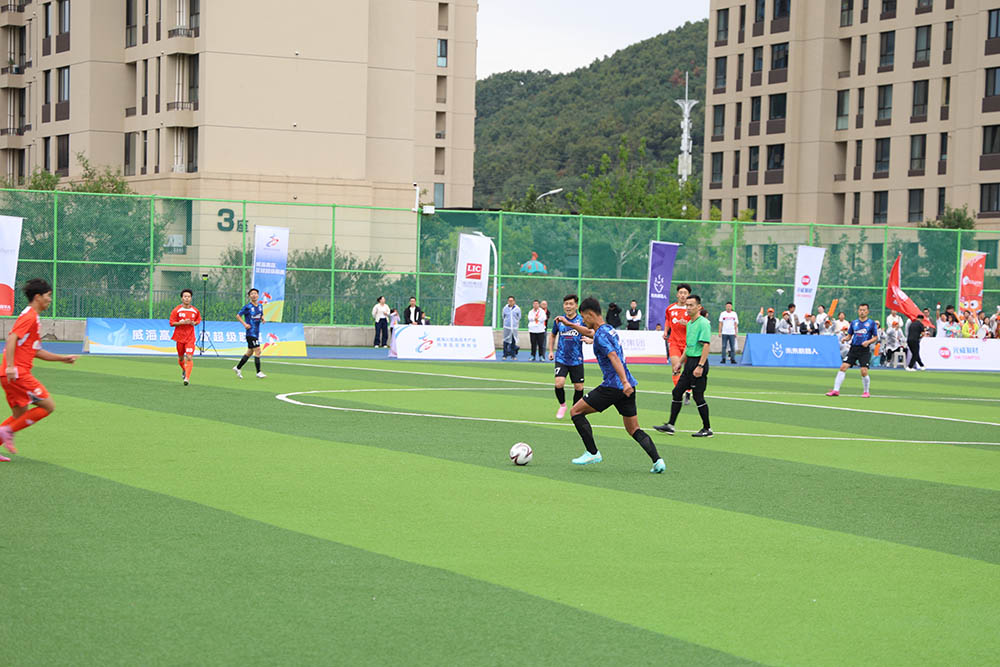 高區(qū)首屆足球超級聯(lián)賽戰(zhàn)報(bào) | 聯(lián)橋集團(tuán)首戰(zhàn)告捷，旗開得勝！