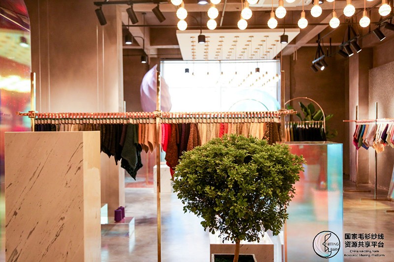 “創意 · 跨越 國家毛衫紗線資源共享平臺啟動儀式”在威海聯橋集團盛裝啟幕(圖13) “創意 · 跨越 國家毛衫紗線資源共享平臺啟動儀式”在威海聯橋集團盛裝啟幕(圖13)