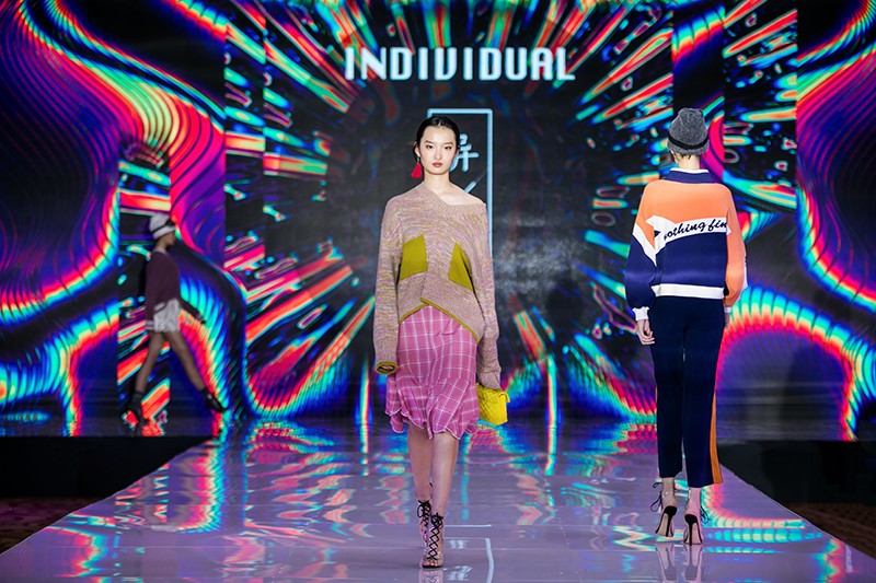 “創意 · 跨越 國家毛衫紗線資源共享平臺啟動儀式”在威海聯橋集團盛裝啟幕(圖58) “創意 · 跨越 國家毛衫紗線資源共享平臺啟動儀式”在威海聯橋集團盛裝啟幕(圖58)