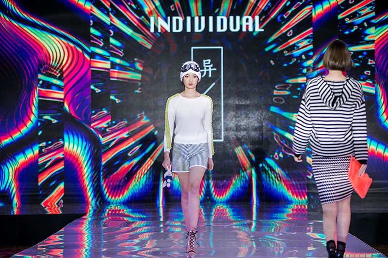 “創意 · 跨越 國家毛衫紗線資源共享平臺啟動儀式”在威海聯橋集團盛裝啟幕(圖67) “創意 · 跨越 國家毛衫紗線資源共享平臺啟動儀式”在威海聯橋集團盛裝啟幕(圖67)