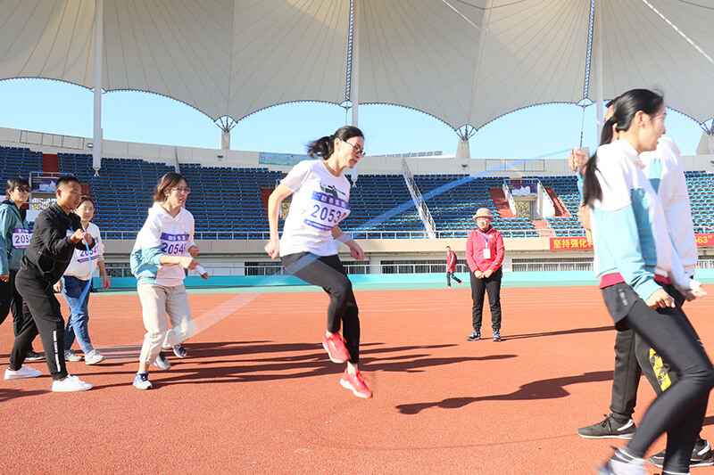 追求卓越，奮勇爭先，聯(lián)橋集團在高新區(qū)第九屆運動會上精彩綻放 奪得團體亞軍(圖13)