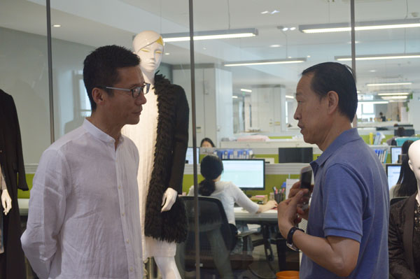 中國服裝協會常務副會長陳大鵬來聯橋集團參觀調研