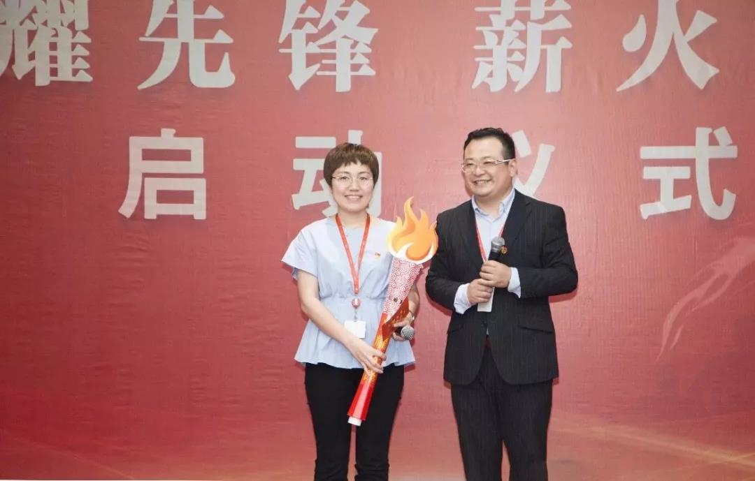 光耀先鋒 薪火接力 傳遞先鋒精神,踐行黨員使命,開拓全新事業 張建軍—葉根源